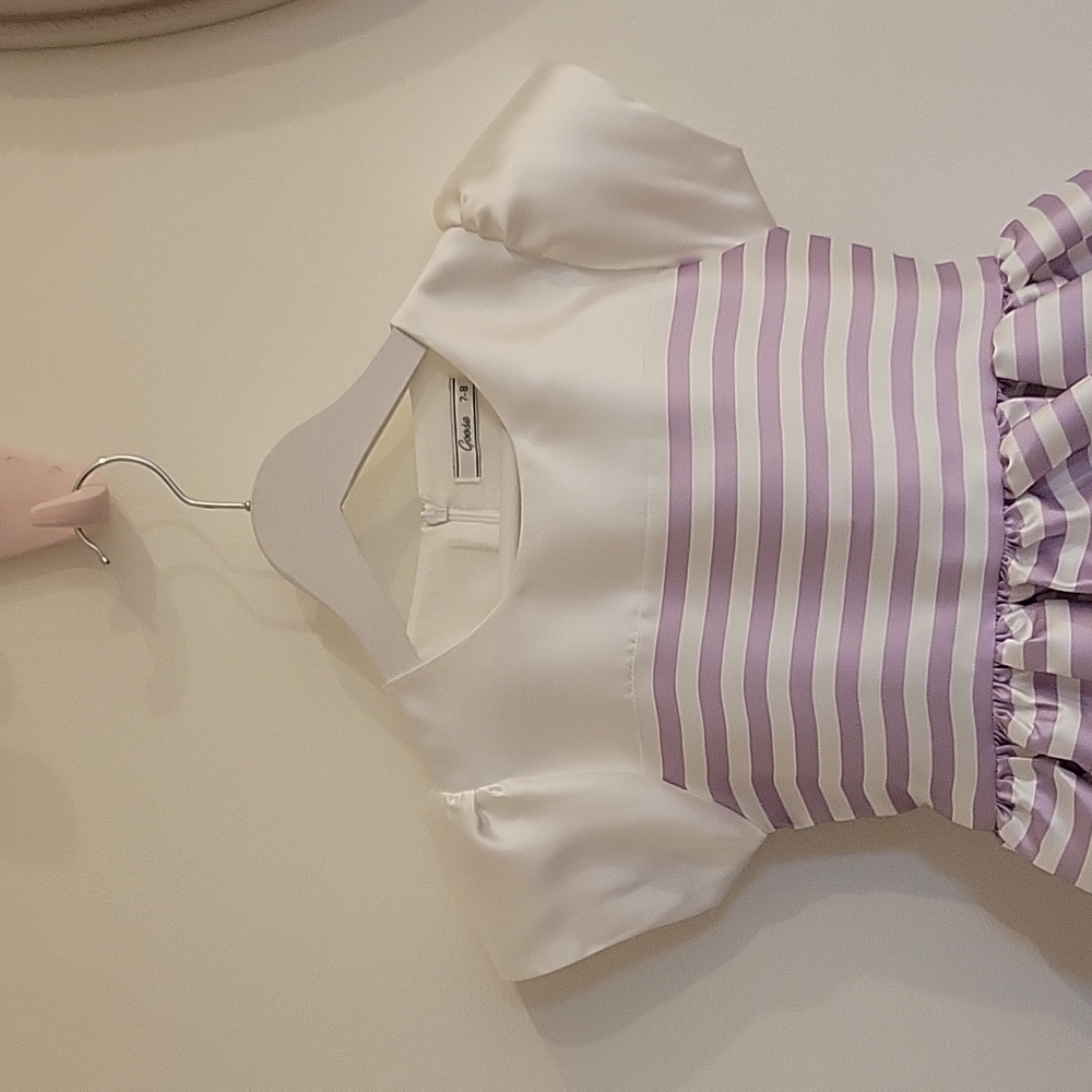 Goose lilac and white dress size 8